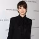 Anne Hathaway Carries Jill Milan Clutch to NBR Awards Gala
