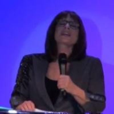 STAGE TUBE: Patti LuPone Sings SUNSET BOULEVARD's 'With One Look' for First Time Since 1994
