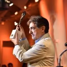 Art Stars Shine at Awards Gala