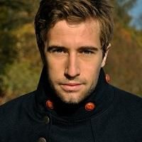 BWW Interviews: "BETWEEN Boy" Oskar Brown is Back in Town!