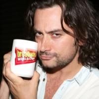WAKE UP with BWW 8/20/14 - Rannells Gets Glittery as HEDWIG, Three Broadway…