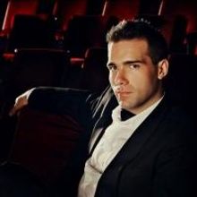 Darling of the South African stage, Jonathan Roxmouth to perform STAGE BY STAGE at Th