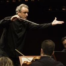 BWW Reviews: Mozart and Beethoven Duke It Out at Lincoln Center's 'Mostly Mozart' Ope
