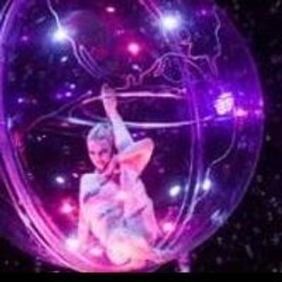 BWW REVIEWS: EMPIRE: Welcome To A Different World