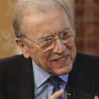 Famed Broadcast Journalist David Frost Dies at 74