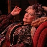 BWW Flashback: DEAR WORLD, Starring Betty Buckley and Paul Nicholas, Closes in the…