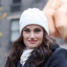 Photo Coverage: Idina Menzel Performs in Thanksgiving Day Parade!
