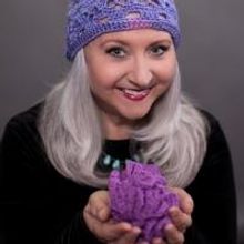 Surprise Hit SWEATER CURSE Returns to Edinburgh Fringe 2014, Aug 1-24