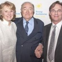 Photo Flash: Inside 2013 Children's Arts Award Benefit