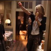 VIDEO: Cameron Diaz Dances Behind the Scenes in ANNIE Video