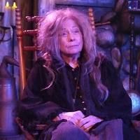 BWW Reviews: In BROOMSTICK, Jenny O'Hara Brilliantly Takes You Through the Dark…