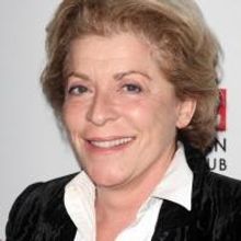 Suzanne Bertish, Carson Elrod, Claire Karpen & More to Lead CSC's THE HEIR APPARENT