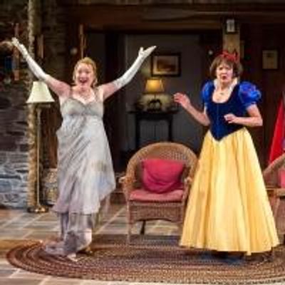 BWW Reviews: VANYA AND SONIA AND MASHA AND SPIKE Opens in Los Angeles