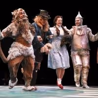 BWW Reviews: WIZARD OF OZ Takes Music Circus Down Yellow Brick Road
