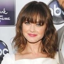 Fashion Photo of the Day 4/20/13 - Alexis Bledel