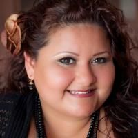 BWW Interviews: Vanessa Cerda-Alonzo Talks HGO's CRUZAR LA CARA DE LA LUNA