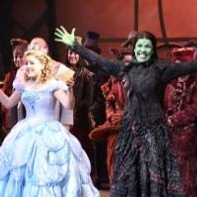 Photo Coverage: WICKED&#039;s 10th Anniversary Cast Curtain Call Broadway Celebration!