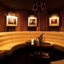 SIGHTING: Vanna White and Matt Goss Spotted at FIZZ Las Vegas