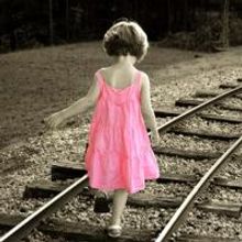 Arcola Announce BETWEEN US By Sarah Daniels, May 2014