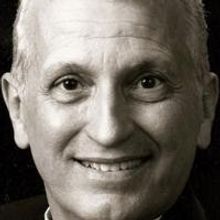 Spanish Lyric Theatre Artistic Director Announces Retirement