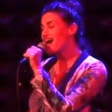 STAGE TUBE: Idina Menzel Performs 'Tomorrow' for LIVING FOR TODAY