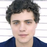 Douglas Smith, Pico Alexander, Lilly Englert & More to Lead MCC Theater's PUNK ROCK