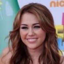 Miley Cyrus in Talks for Craig Zadan and Neil Meron's BONNIE & CLYDE Miniseries