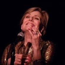 BWW Reviews: KAREN MASON Returns To Her Cabaret Roots and Triumphs with Stunningly No