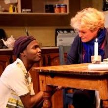 BWW Reviews: Emotionally Charged SOLOMON AND MARION Makes US Premiere at Kennedy Cent