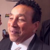 TV: On the MOTOWN Red Carpet with Music Legends Smokey Robinson, Diana Ross, Gladys… Video
