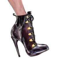 Stuart Weitzman Creates Shoes for Beyonce's Upcoming The Mrs. Carter Show World Tour