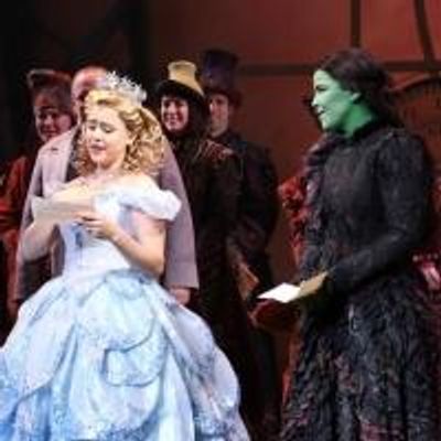TV: WICKED's Leading Ladies Give Special Curtain Call Speech at 10th Anniversary Performance!