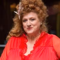 Eve Ferret to Launch New Cabaret Residency at Cafe Koha