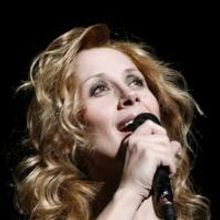 Lara Fabian unplugged – ihre schönsten Hits in neuem Gewand auf Deutschland Tour
