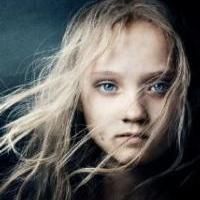 OSCARS: LES MIS Takes Home First Award for 'Makeup & Hairstyling'