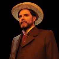 BWW Reviews: Starry Night Theater's VINCENT Paints Captivating Portrait of the Artist