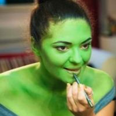 Photo Flash: First Look - Jennifer DiNoia Goes Green for West End Debut in WICKED!