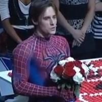 STAGE TUBE: Reeve Carney Takes Final Bow as SPIDER-MAN Video