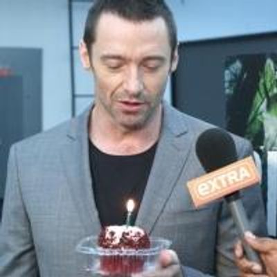Photo Coverage: EXTRA Delivers Hugh Jackman a Birthday Cupcake!