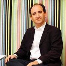 Armando Iannucci to Step Down as VEEP Showrunner; David Mandel to Take Over