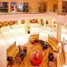 Hotel in Downtown Boston Gets Ready for the Holidays With Offer, Area Activities &…