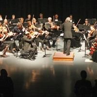 Torrington Symphony Orchestra Presents DEULING DIVAS at Warner Theatre, 11/23