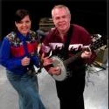 Thom Currie Brings MAMA'S COUNTRY RECORD COLLECTION to HVT, Now thru Oct 28