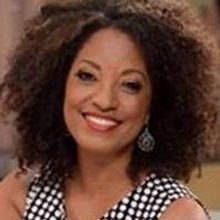 Rene Syler to Receive First Motherhood Out Loud Award