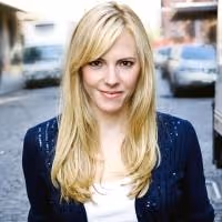 Lauren Hunter Brings HELP YOURSELF to Peoples Improv Theater Tonight