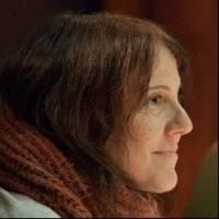 Mona Mansour Receives 2014 Middle East America Distinguished Playwright Award