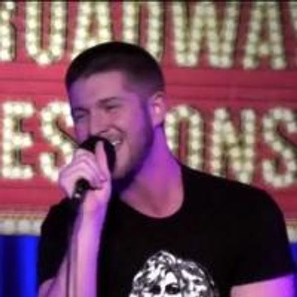 STAGE TUBE: Eric Michael Krop Sings 'Two Day Earthquake' at BROADWAY SESSIONS - Cabaret Theater Video