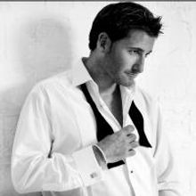 Celtic Thunder's Paul Byrom Performs at Landmark on Main Street Tonight