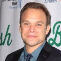 BIG FISH Star Norbert Leo Butz Joins Netflix Thriller