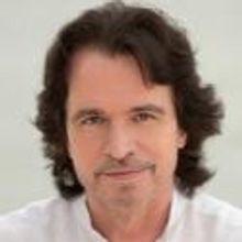 Yanni Continues World Tour in Australia and New Zealand, Jan 2013
